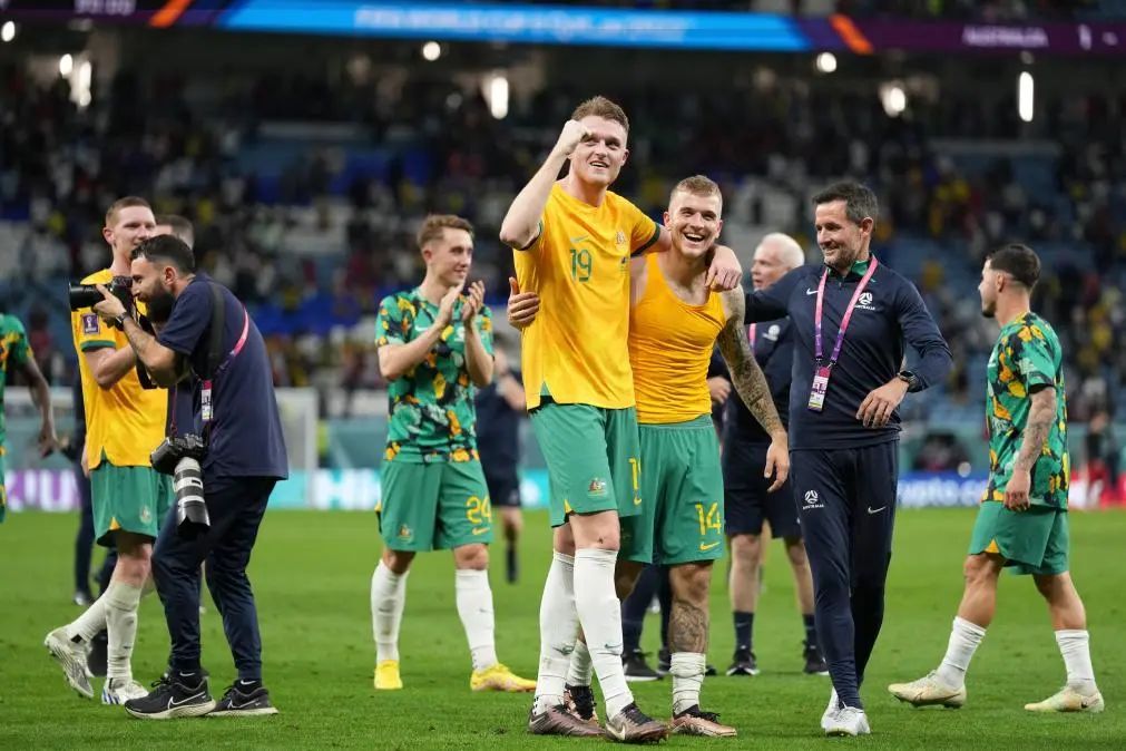 就在明天，拼了吧国足！