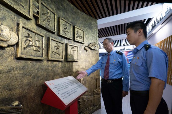 一名兰考铁路职工日记本里的车站印象