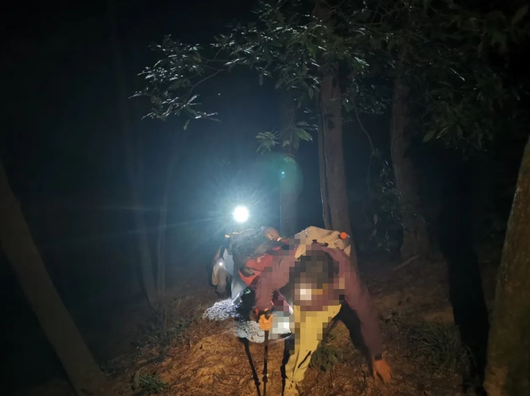 紧急救援!事发厦门东坪山! 紧急救援!事发厦门东坪山!