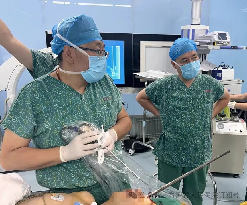 事发青海,1米长钢筋从鼻根穿入男子体内...... 事发青海,1米长钢筋从鼻根穿入男子体内......