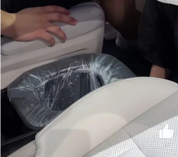 车上装马桶？极石汽车“出圈”营销引质疑
