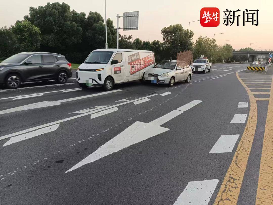 全责！货车司机变道不看后视镜，随意变道酿事故