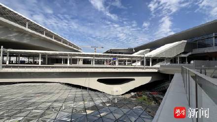 六边形的苏州南站亮相