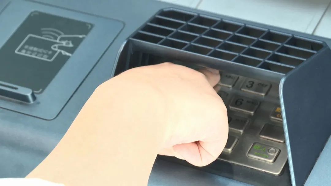 金额过亿！这个“地下钱庄”被一锅端