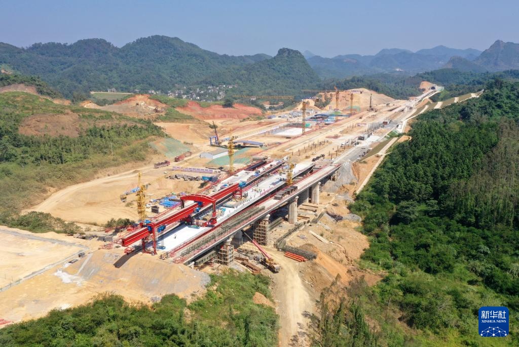 广西南凭高铁崇凭段建设进展顺利 广西南凭高铁崇凭段建设进展顺利