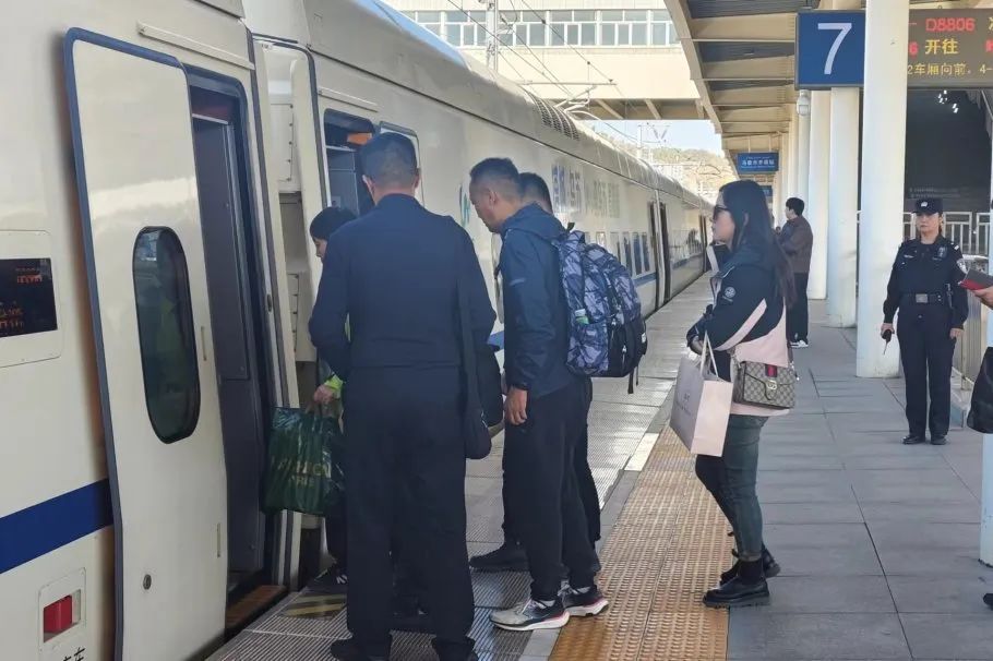 注意！新疆这些列车到发站有变