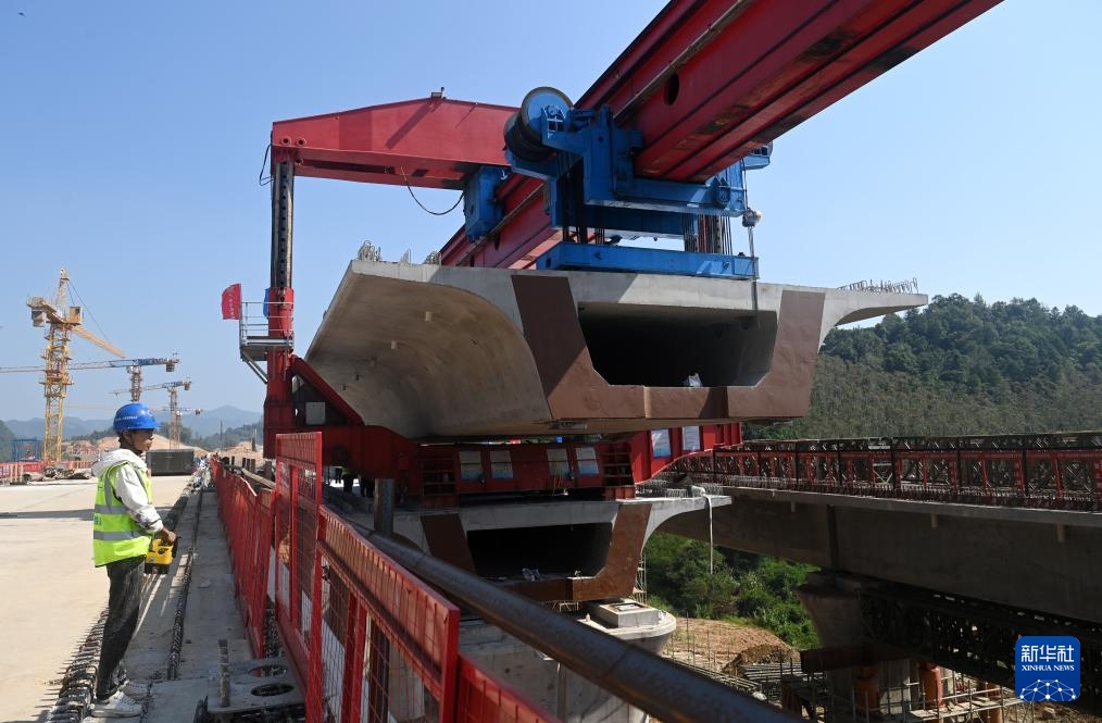 广西南凭高铁崇凭段建设进展顺利 广西南凭高铁崇凭段建设进展顺利