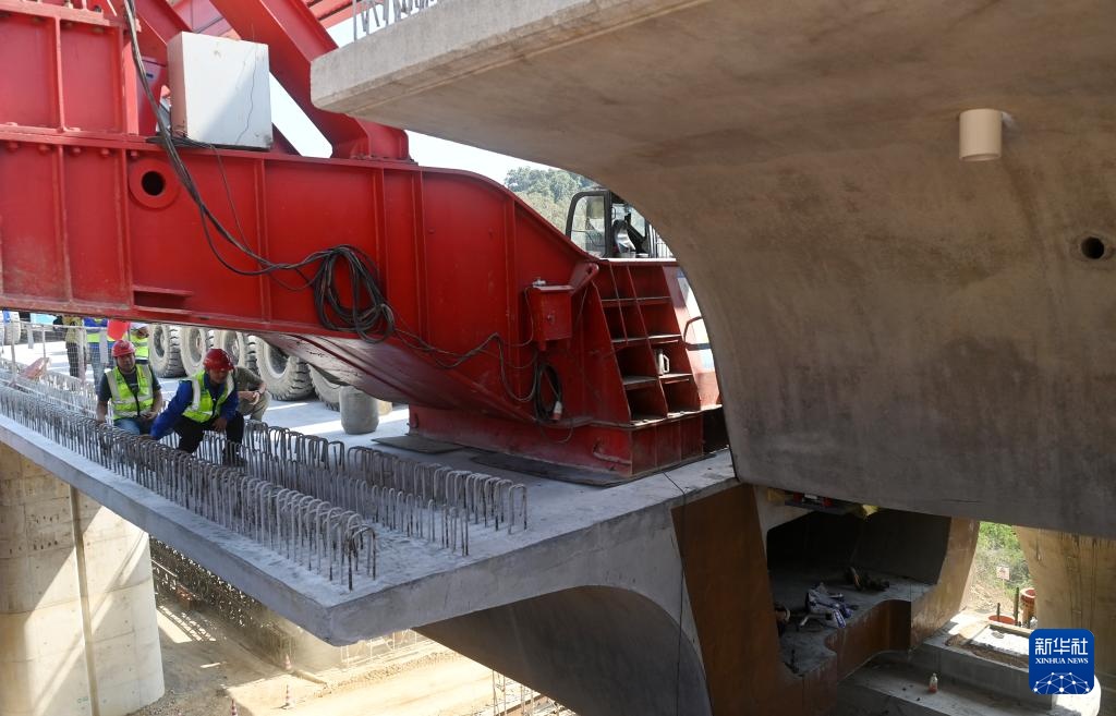 广西南凭高铁崇凭段建设进展顺利 广西南凭高铁崇凭段建设进展顺利