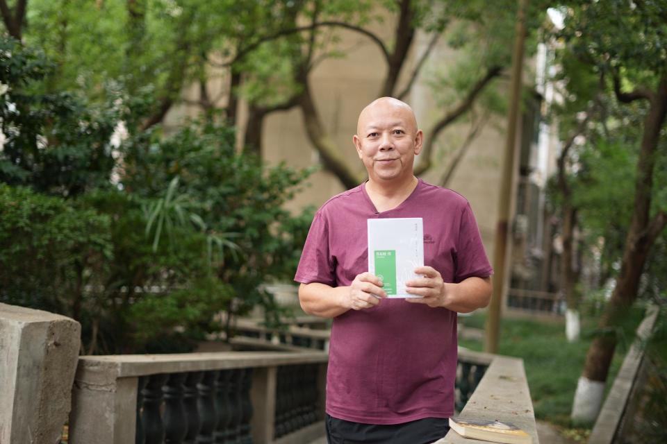 开过公司也开过的士，长沙保洁大叔自考大学：老婆曾说我疯了