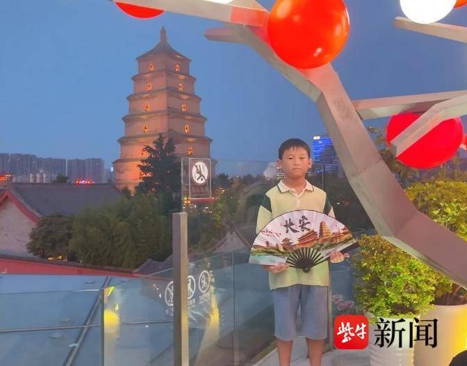 江苏七岁娃妙对“大唐诗圣”走红,妈妈:咱家娃就是普通孩子,都是家长“陪”出来的 江苏七岁娃妙对“大唐诗圣”走红,妈妈:咱家娃就是普通孩子,都是家长“陪”出来的