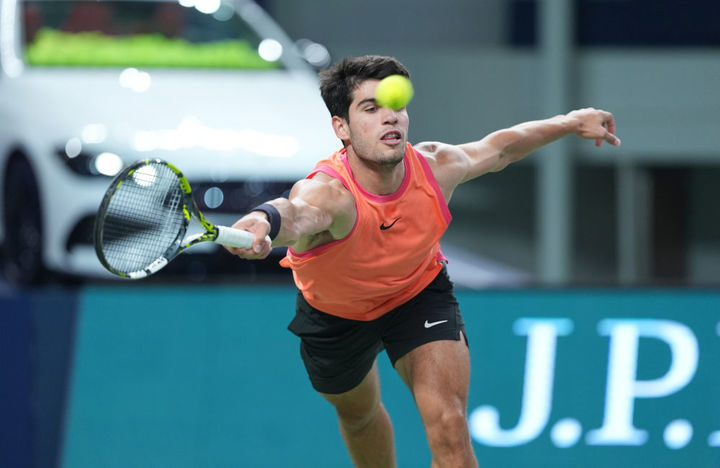 上海大师赛 | 辛纳闯入半决赛 阿尔卡拉斯爆冷出局 上海大师赛 | 辛纳闯入半决赛 阿尔卡拉斯爆冷出局