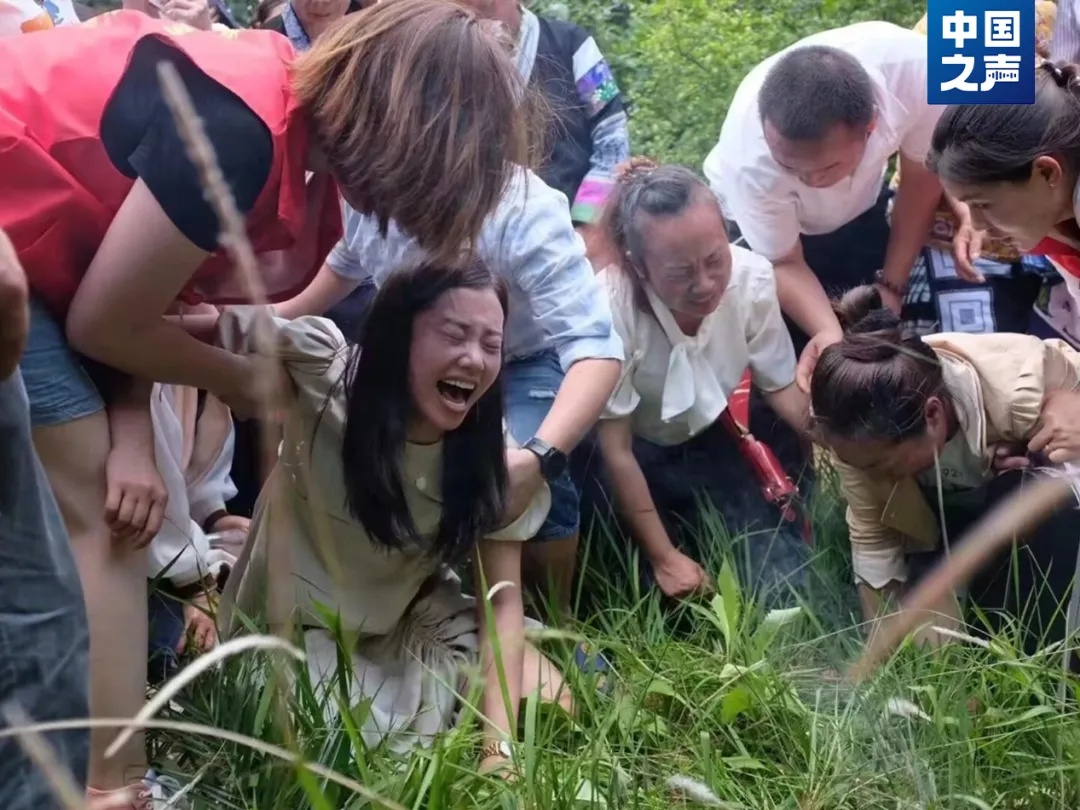 震惊 | 5000元卖掉亲儿子！从5户人家各拐走2个孩子！人贩子余华英案最新进展