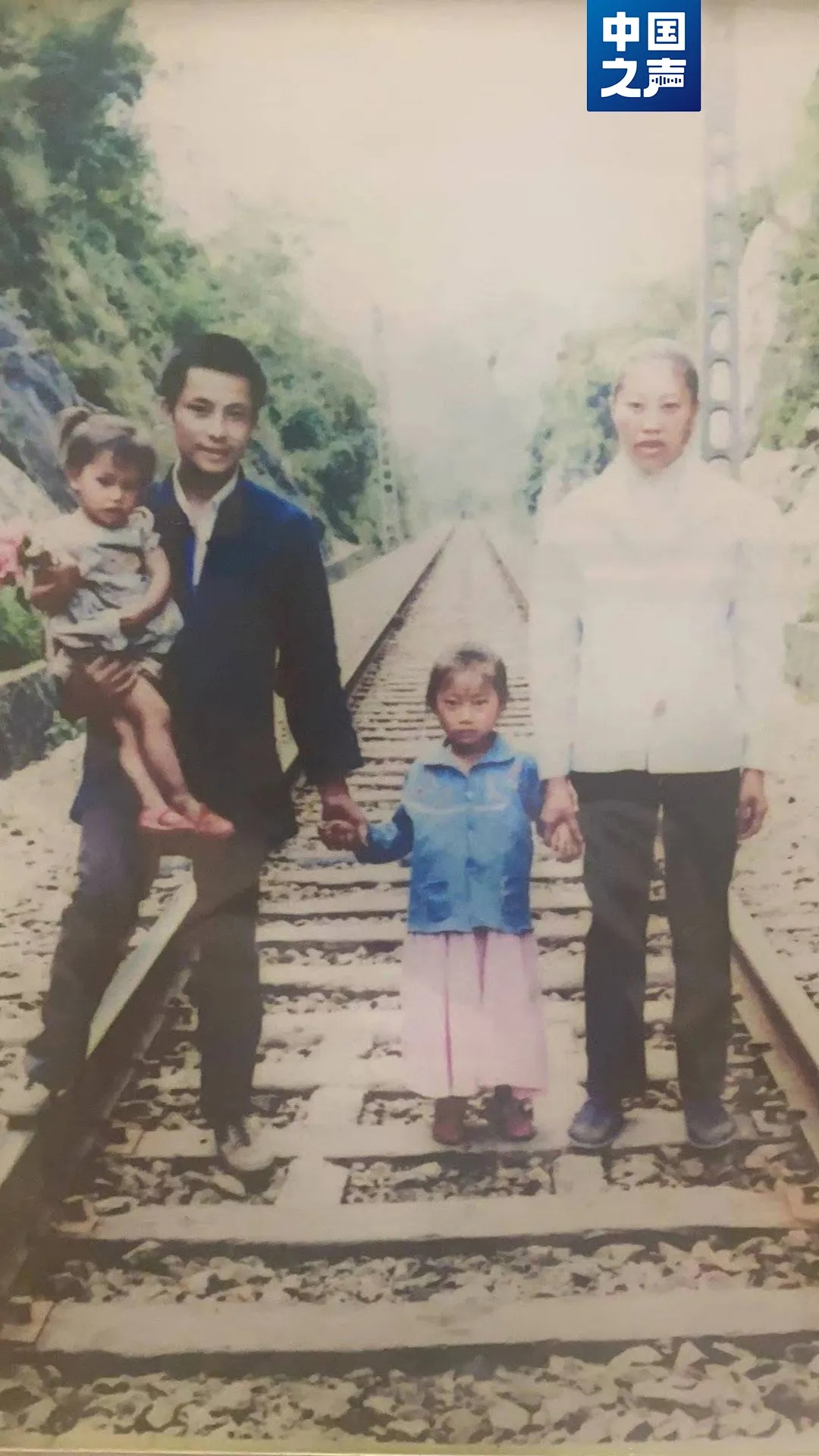 “这一次，她完全演都不演了！”被拐者杨妞花透露庭审细节