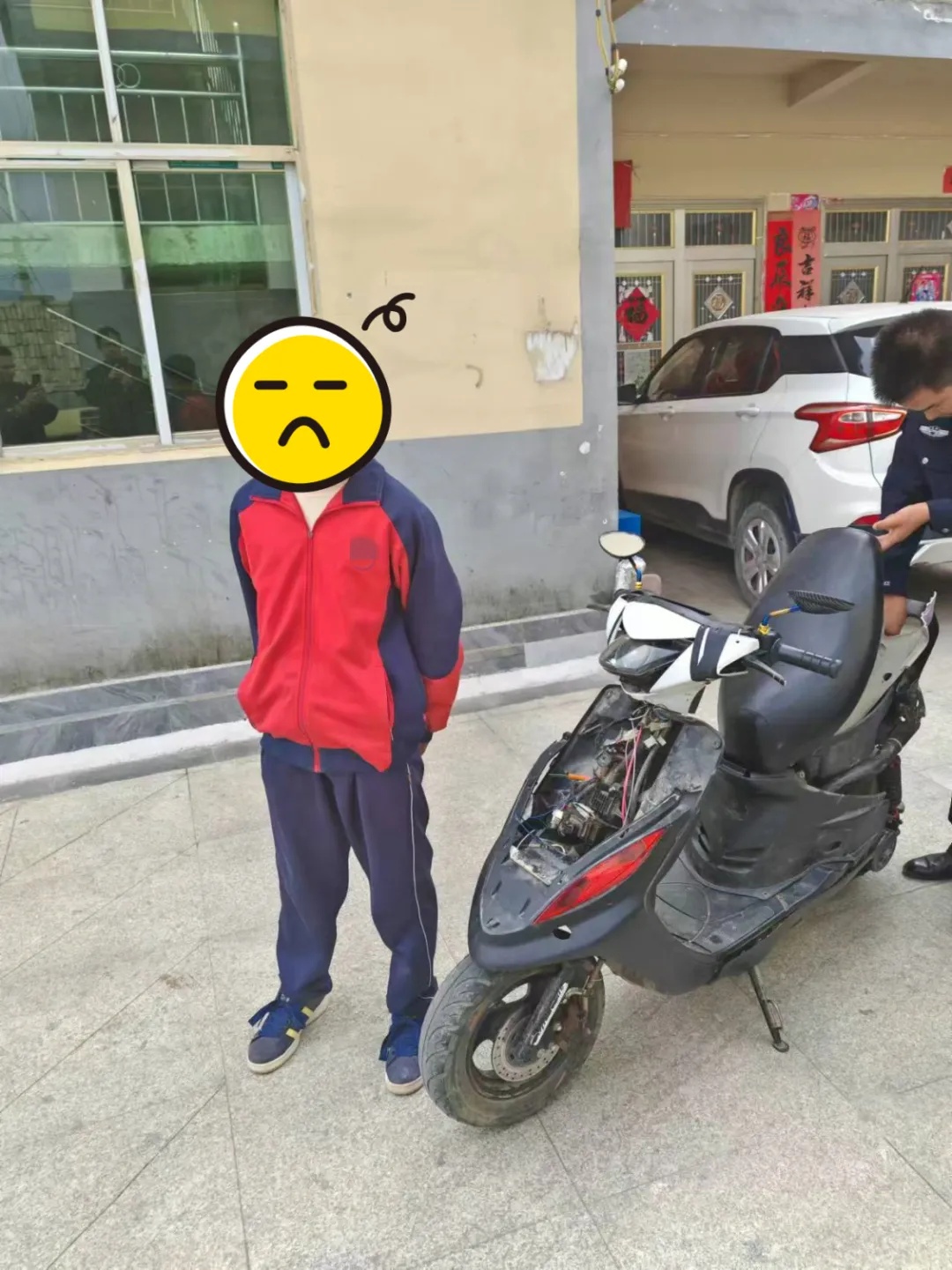 贵阳街头又现“鬼火少年”，还表示“欢迎举报”？！