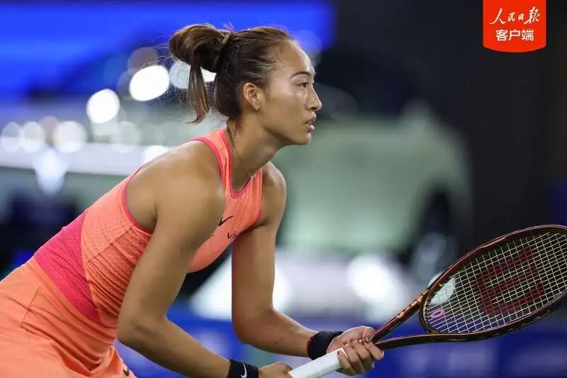 郑钦文决赛再遇“老对手”，但网友有个担心……