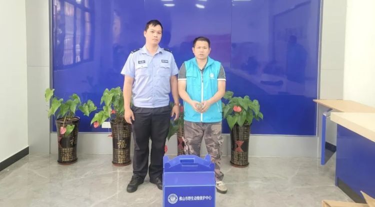 广东南海一地发现“贵气”动物,天生“戴珍珠项链”!捉一只就违法! 广东南海一地发现“贵气”动物,天生“戴珍珠项链”!捉一只就违法!