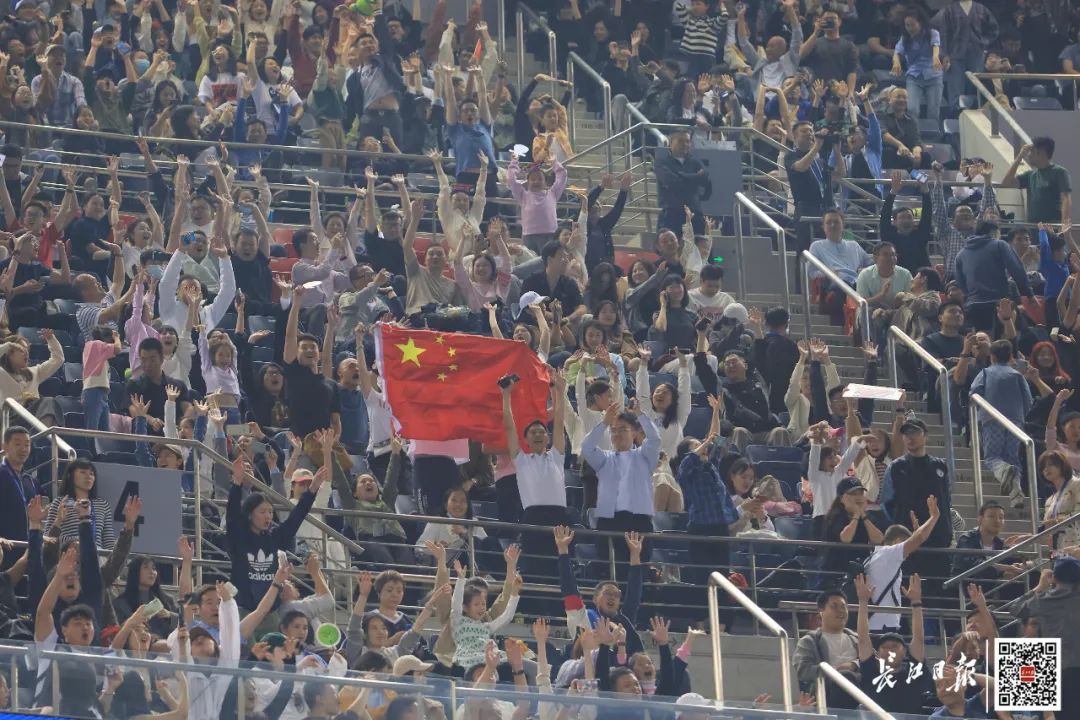 武网亚军！郑钦文惜败老对手萨巴伦卡