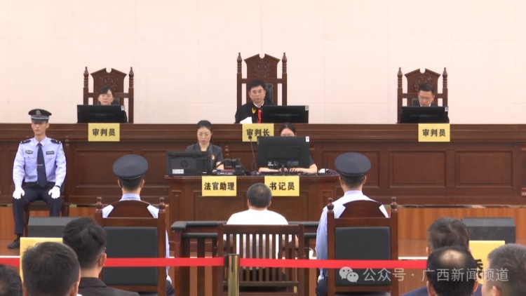 无期徒刑!河池一男子掐扼前妻致死,喝农药自杀未遂 无期徒刑!河池一男子掐扼前妻致死,喝农药自杀未遂