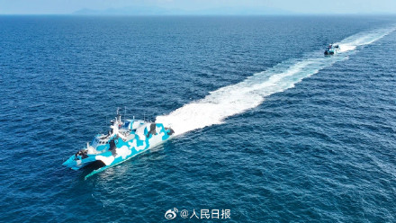 快艇出击!直击南部战区快艇编队实战化演练 快艇出击!直击南部战区快艇编队实战化演练