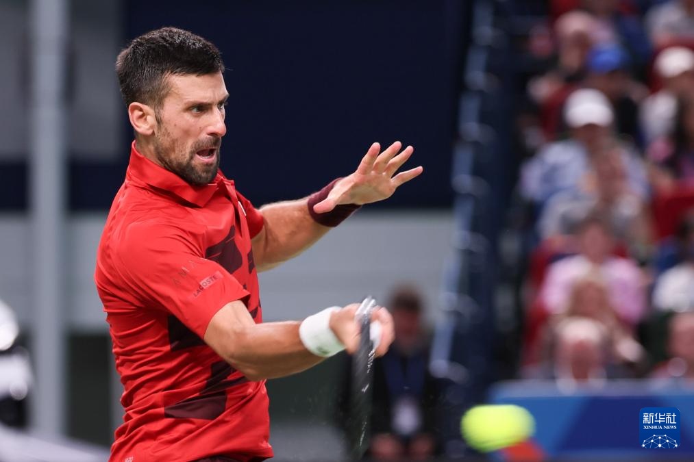 上海网球大师赛：辛纳夺冠