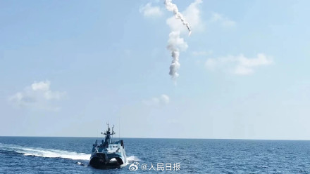 快艇出击!直击南部战区快艇编队实战化演练 快艇出击!直击南部战区快艇编队实战化演练