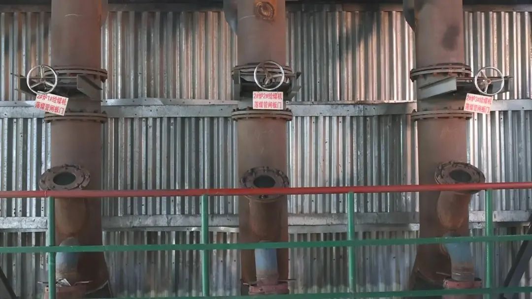 最低温将达1℃!今起,陕西一地开始供暖!这里注意防范 → 最低温将达1℃!今起,陕西一地开始供暖!这里注意防范 →