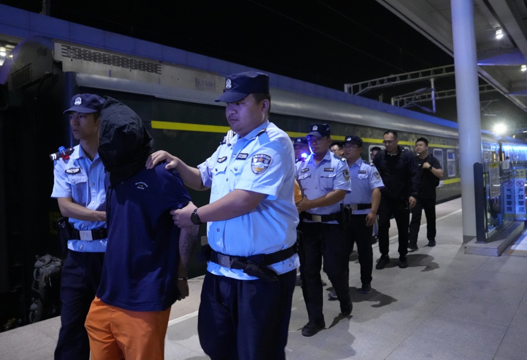 浪漫情缘只是骗局！一起电诈案串并168起案件 58名嫌疑人被抓获