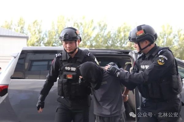 用刀扎人致死,并抢走100元现金……黑龙江警方破获一起24年前命案 用刀扎人致死,并抢走100元现金……黑龙江警方破获一起24年前命案