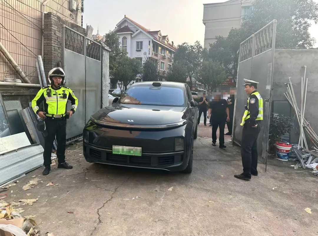 台州一新车被当街查扣！违法69次，记78分！司机懵了…