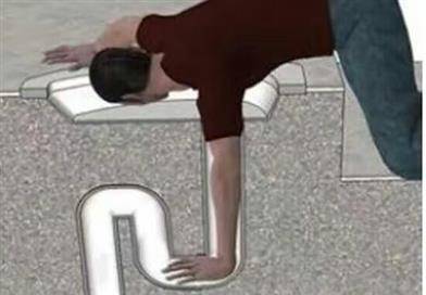 手机掉进厕所,男子伸手去捞,结果悲剧了... 手机掉进厕所,男子伸手去捞,结果悲剧了...