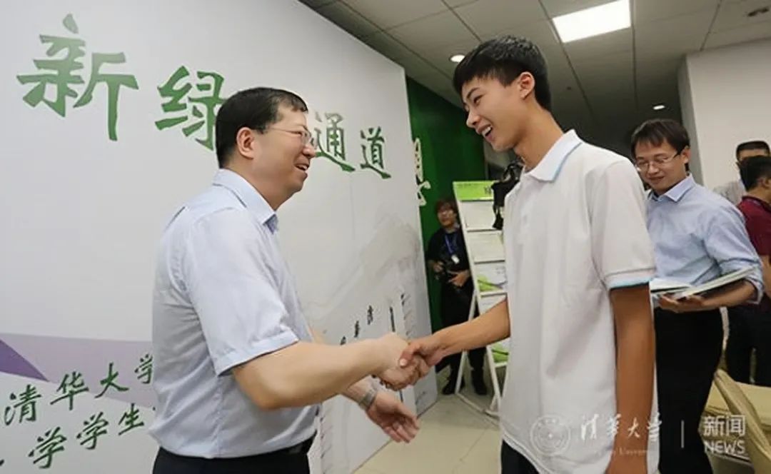 国家奖学金提高至1万元！“你只管读书，剩下的交给国家”