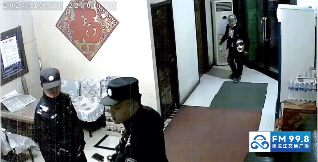 一老人徒步两天，跨越40多公里来到了五常市……