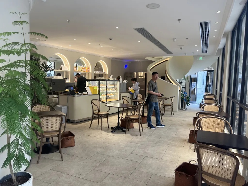 医院门口突然网红扎堆!网友:真的挺烦人 医院门口突然网红扎堆!网友:真的挺烦人