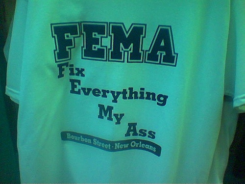 飓风过后，美国国土安全部部长关于救灾前后矛盾表态被民众做成了“合订本”