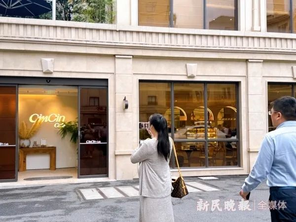 上海一医院成网红打卡地引热议！有人不理解、有人见怪不怪，管理边界考验智慧