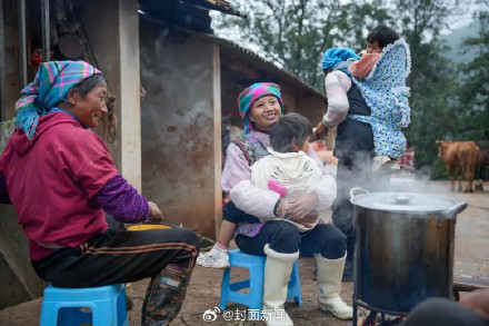 律师称网红小英送养孩子不违法