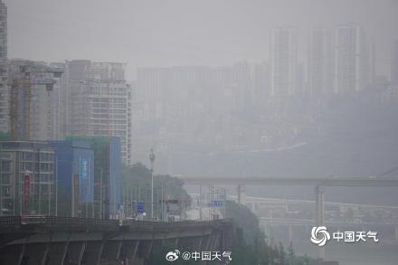 大雾里的重庆自带电影滤镜