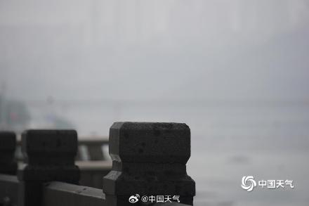 大雾里的重庆自带电影滤镜