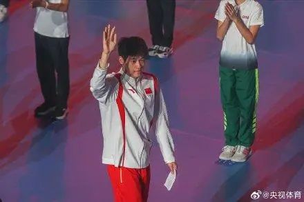 19位奥运冠军齐聚上海!门票瞬间抢空!这处场地已达到“最高级别”→ 19位奥运冠军齐聚上海!门票瞬间抢空!这处场地已达到“最高级别”→
