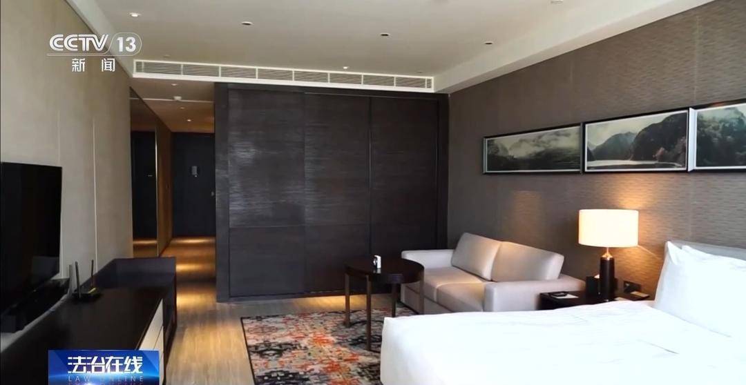 酒店保险柜内价值百万名表为何不翼而飞？原来有“内鬼”