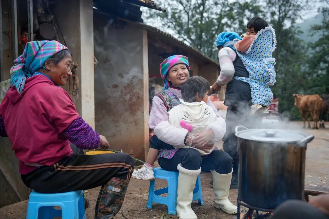 她终于承认,曾送养女儿!官方回应:不构成犯罪 她终于承认,曾送养女儿!官方回应:不构成犯罪