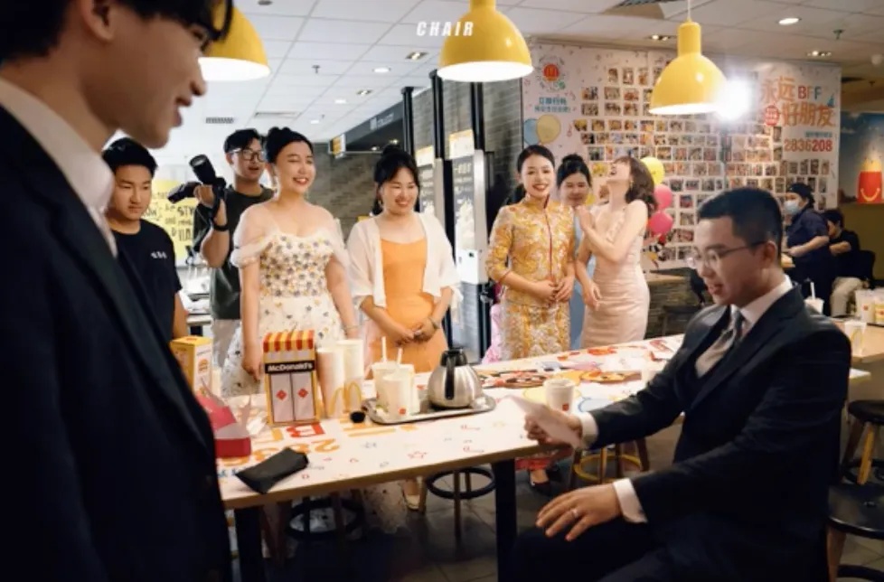 几千元就能搞定？年轻人开始“整顿”传统婚礼