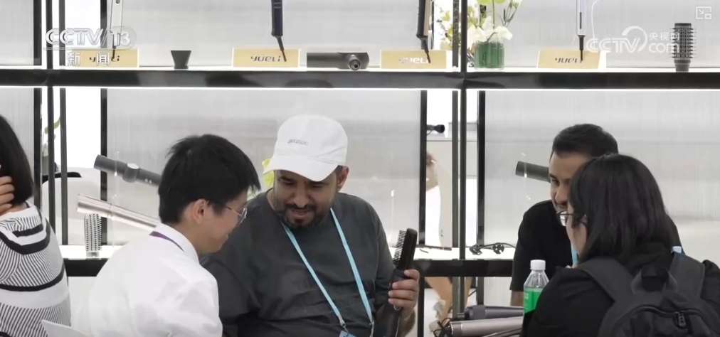 “突破+发展”迎来大市场 “高速产品”圈粉广交会采购商