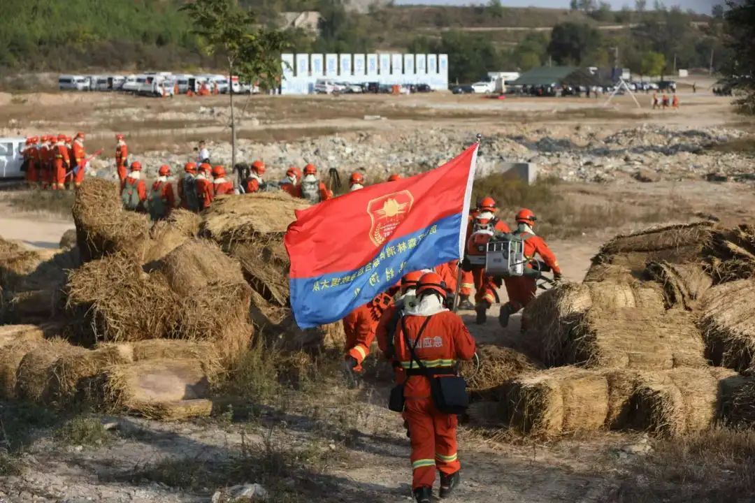 新一轮森林防火期将至，北京举行应急处置综合演练