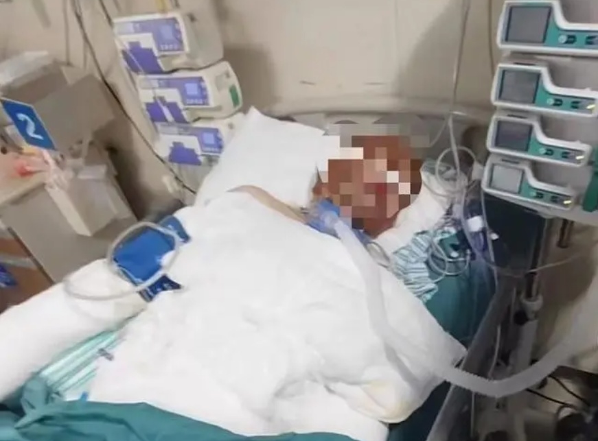 泪目!年轻妈妈全身超60%烧伤,忍剧痛抱起孩子 泪目!年轻妈妈全身超60%烧伤,忍剧痛抱起孩子