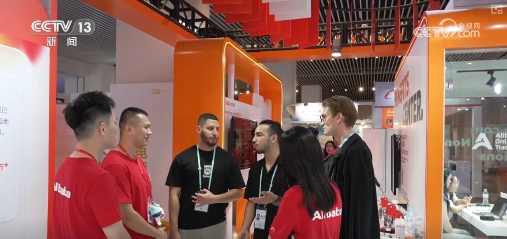 “突破+发展”迎来大市场 “高速产品”圈粉广交会采购商