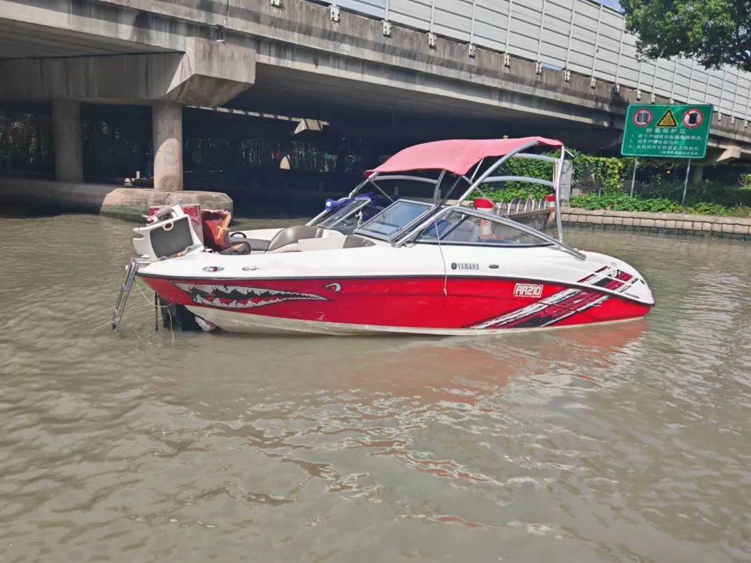 事发上海!他一时兴起“飙”游艇,突然撞了...警方一查惊呆了 事发上海!他一时兴起“飙”游艇,突然撞了...警方一查惊呆了