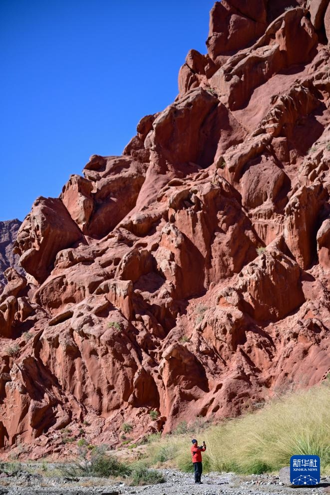 “巡礼中国西极 跨越昆仑天山”多学科科学考察活动启动 “巡礼中国西极 跨越昆仑天山”多学科科学考察活动启动