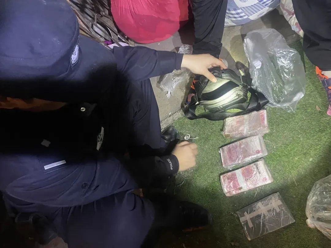 “丢失”的6万元现金,找到了! “丢失”的6万元现金,找到了!