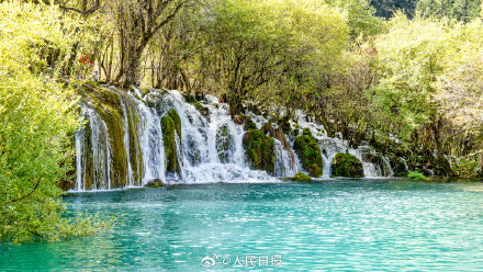 好美！九寨沟高颜值秋景已上线